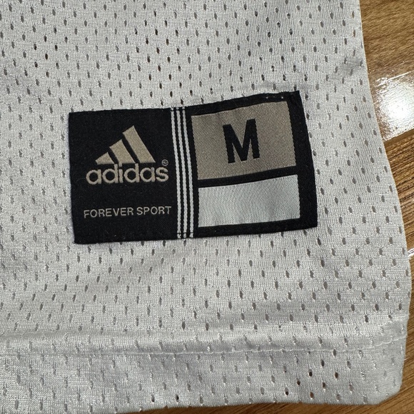 NCAA Wisconsin Badgers #39 Football Jersey Pink Adidas Girls Medium (10-12) - Picture 3 of 6